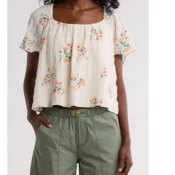 Melrose and Market Tops - Melrose and Market Cream Floral Short Sleeve Blouse Large